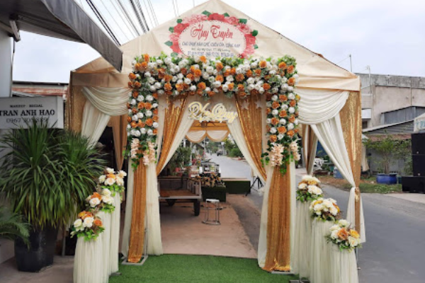 CỔNG CƯỚI HUY TUYỀN