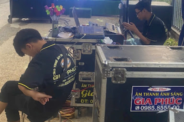 Âm thanh ánh sáng gia phúc